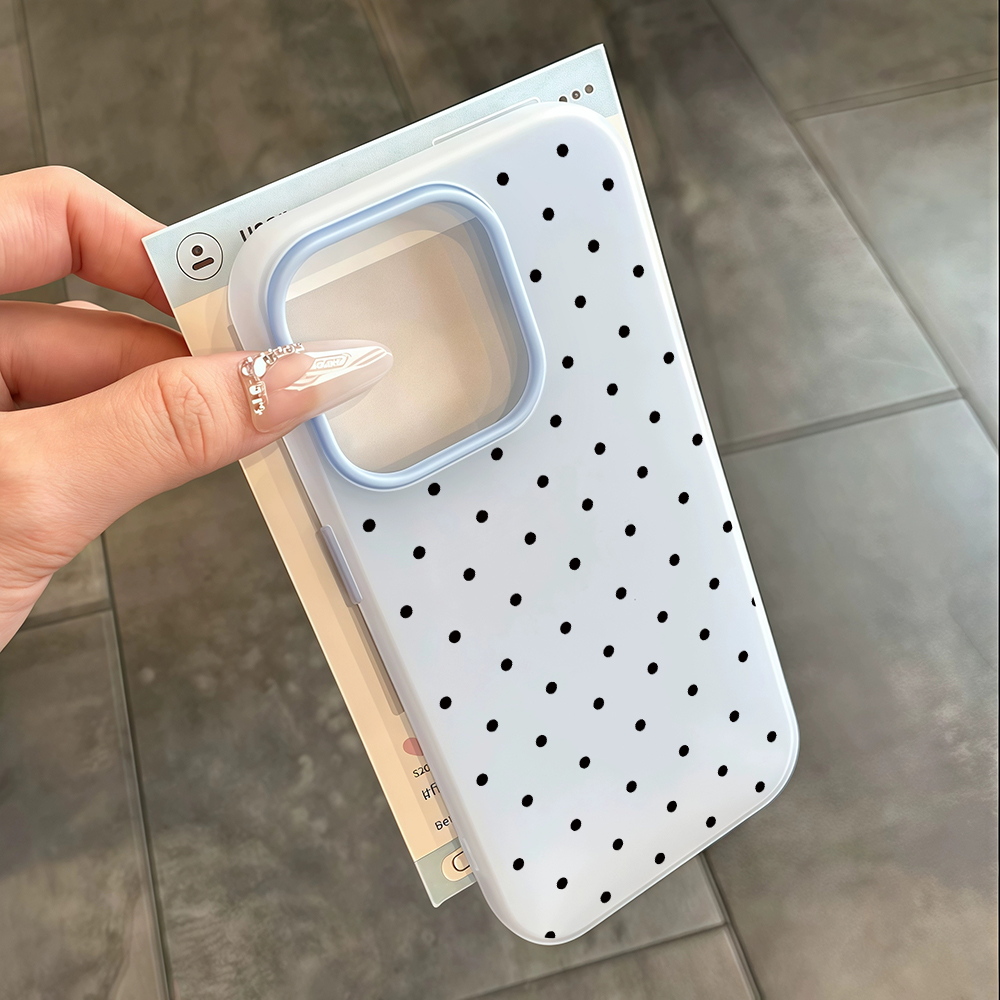 Minimalistyczne etui w kropki, – Samsung Galaxy S24 recenzja i cena